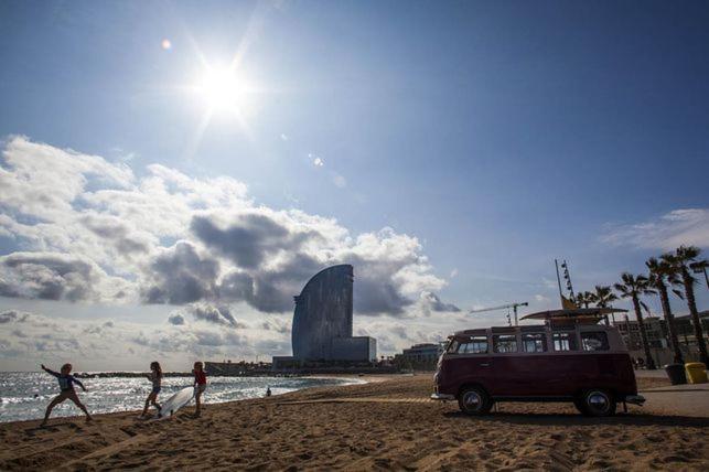 Lovely & Bright Bogatell Beach Apartment Barcelone Extérieur photo