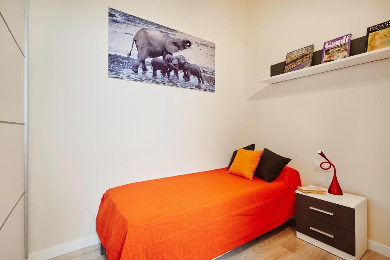 Lovely & Bright Bogatell Beach Apartment Barcelone Extérieur photo